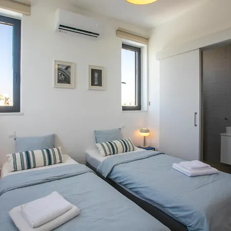 Palmove Newly Build Seaview Apartament *