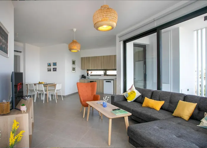 Διαμέρισμα Palmove Newly Build Seaview