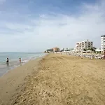 Palmove Newly Build Seaview Apartamento Larnaca