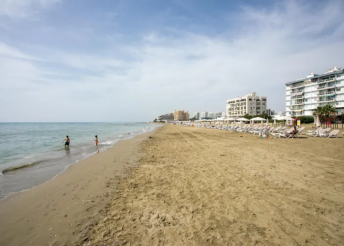 Palmove Newly Build Seaview Apartment Larnaca