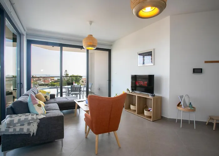 Palmove Newly Build Seaview *